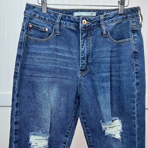 !iT Women's Carolyn High Rise Relaxed Distressed Stretch Straight Jeans Sz 6